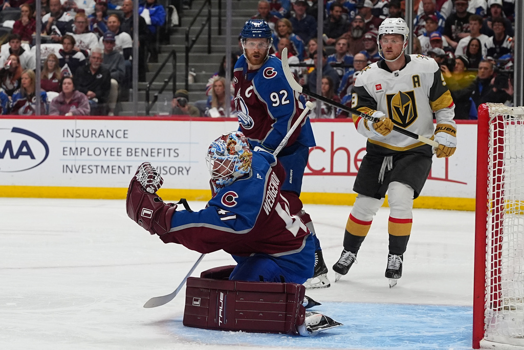Golden Knights roll to early lead, hold off Avs 4-2 to open Western Conference Final