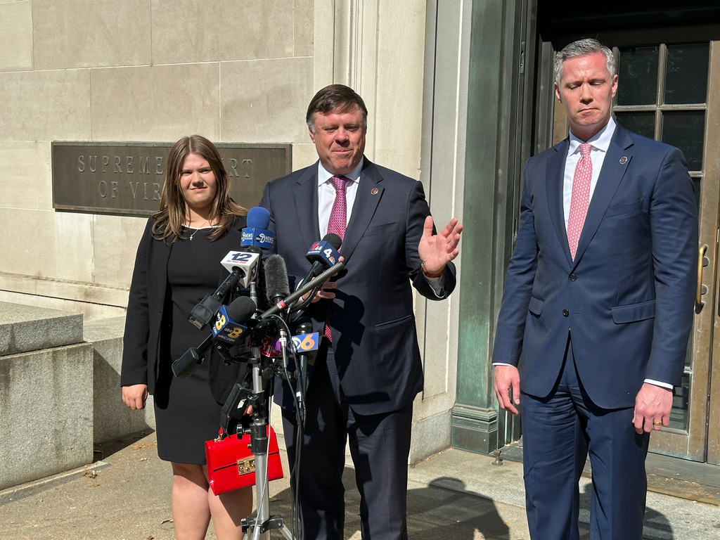 Virginia Supreme Court strikes down Democrats’ redistricting plan, dimming party’s midterm hopes