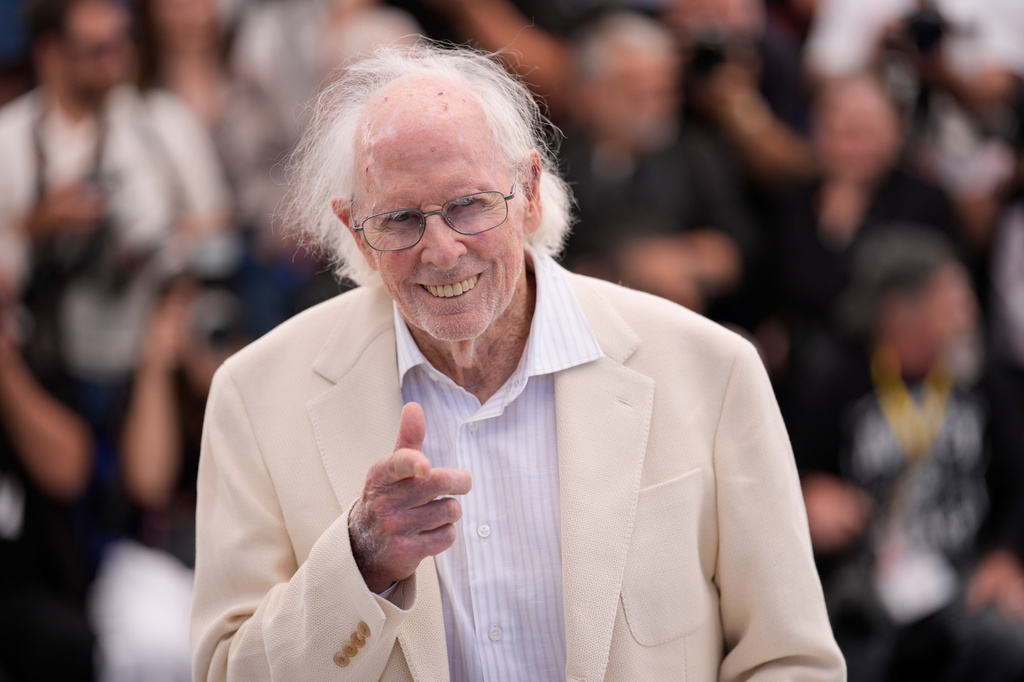 Bruce Dern takes a bow at the Cannes Film Festival with a new documentary on his life