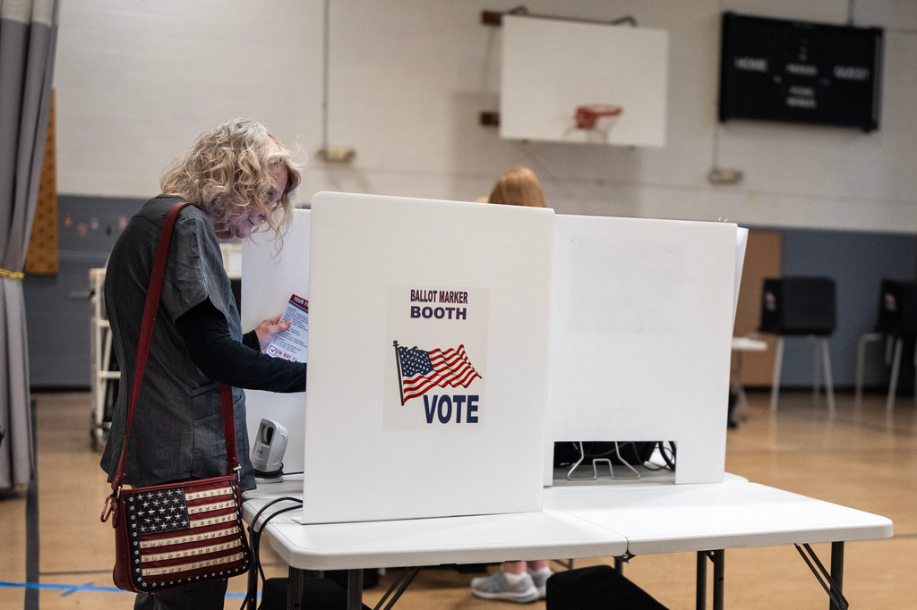 Tump SAVE voter verification program flags eligible voters as noncitizens, draws fire