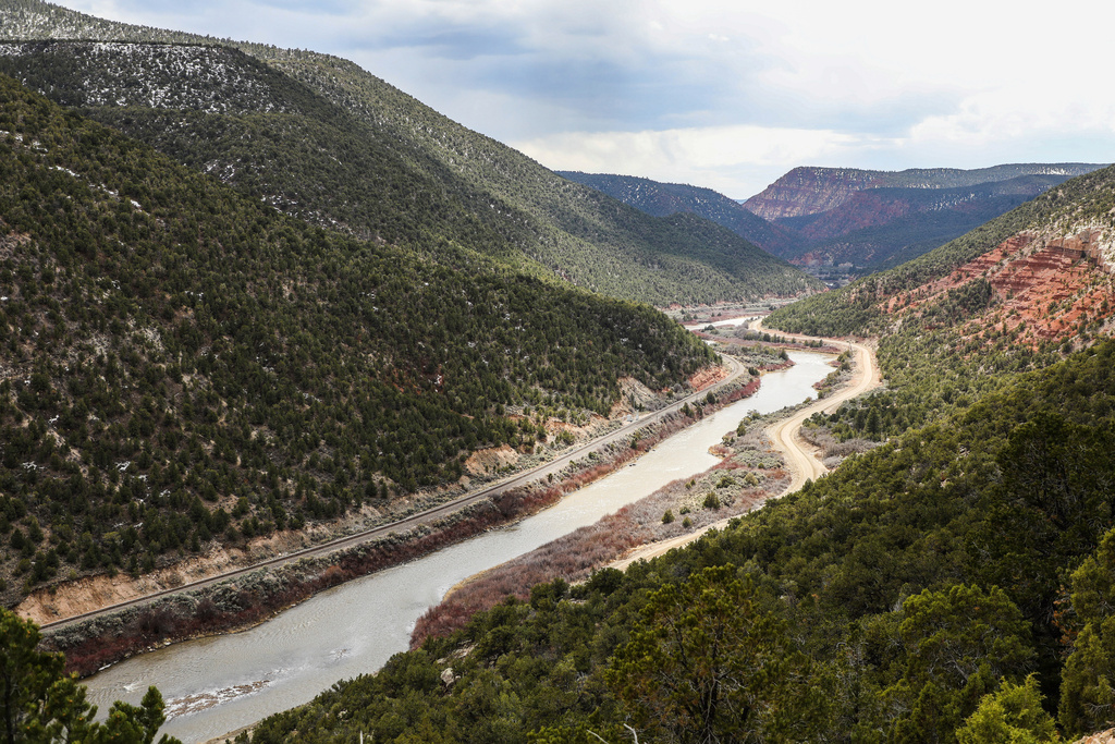Colorado River’s dire state demands action from urban water users, experts say — few are