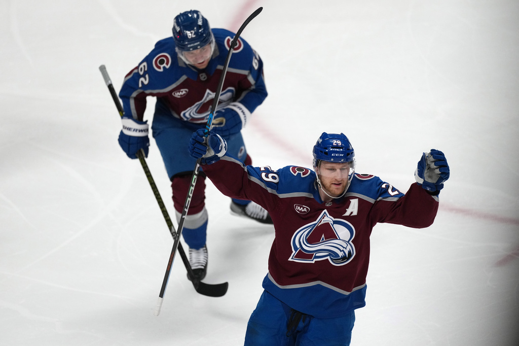 Avalanche shrug off 2021 playoff loss to Golden Knights as they meet in the Western Conference final