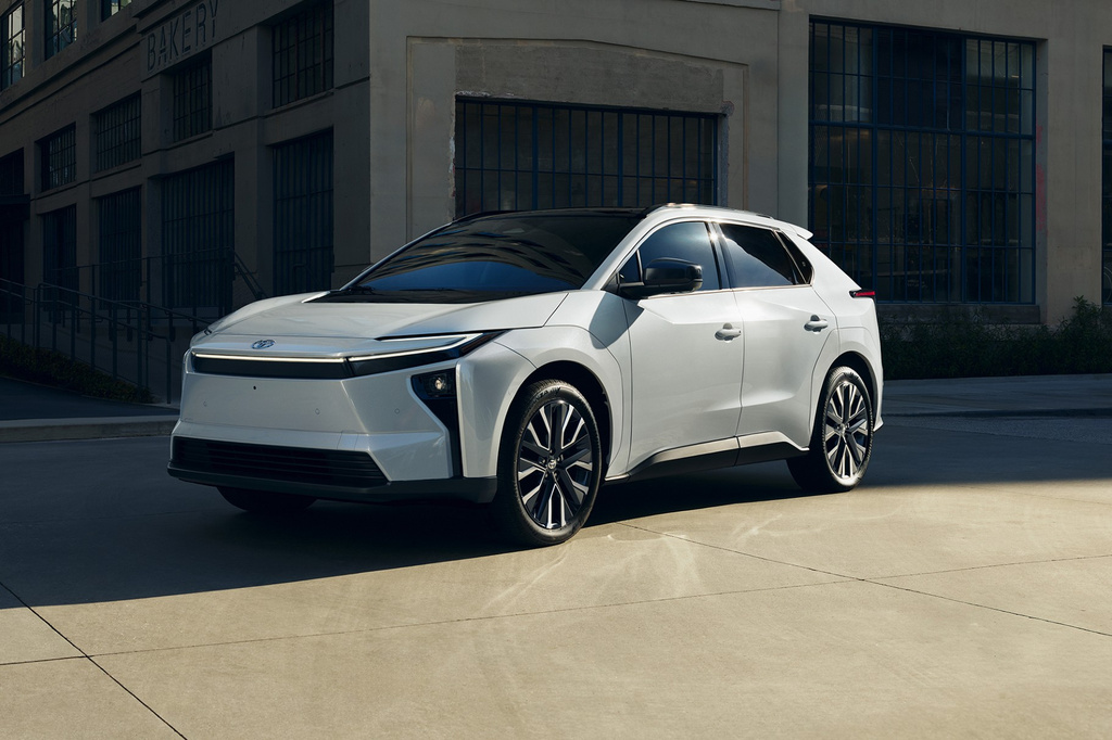 Electric SUV showdown: Edmunds compares the revamped Toyota bZ to the Tesla Model Y