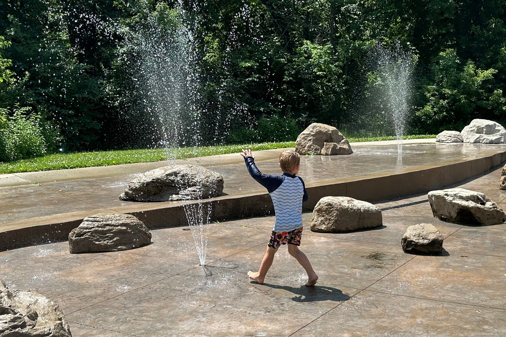 Sweltering Midwest heat cancels outdoor plans as cooling centers open and the East braces