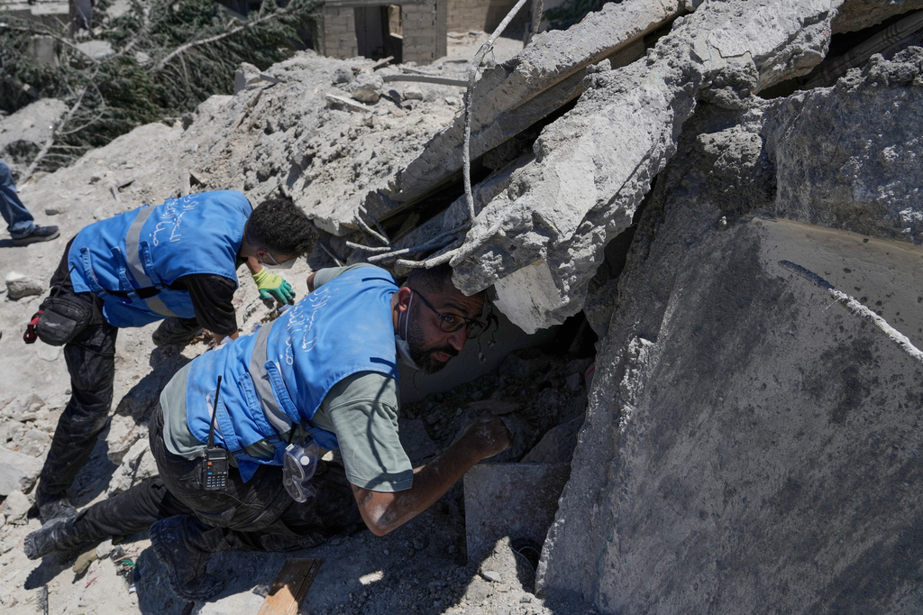 Israeli strikes in Gaza kill 6, including 2 children and an Al Jazeera cameraman
