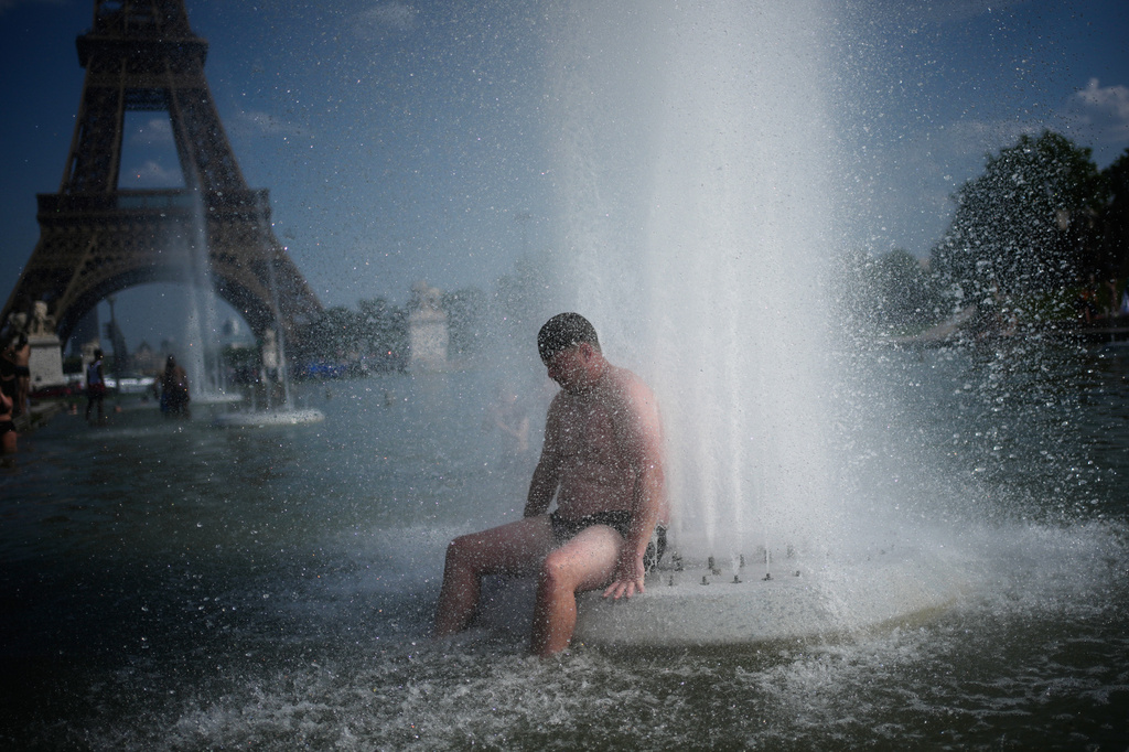 Europe’s record heat has overwhelmed Paris mortuaries and left families in distress