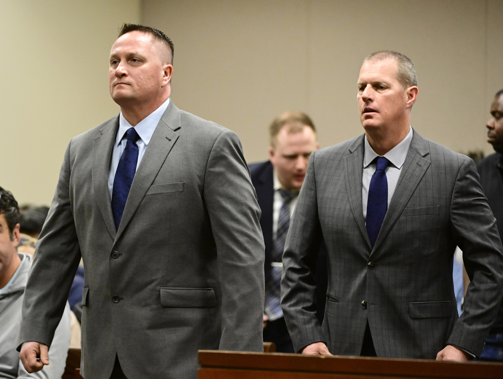 Appeals court overturns paramedics convictions in Elijah McClain case