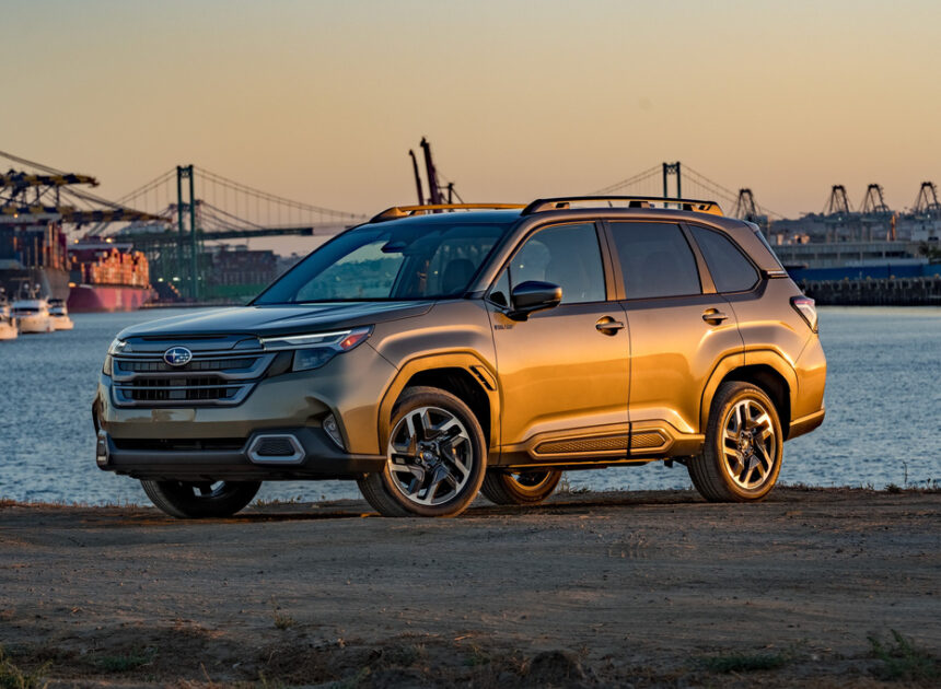 Jeep Cherokee vs Subaru Forester: Edmunds sizes up hybrid SUVs