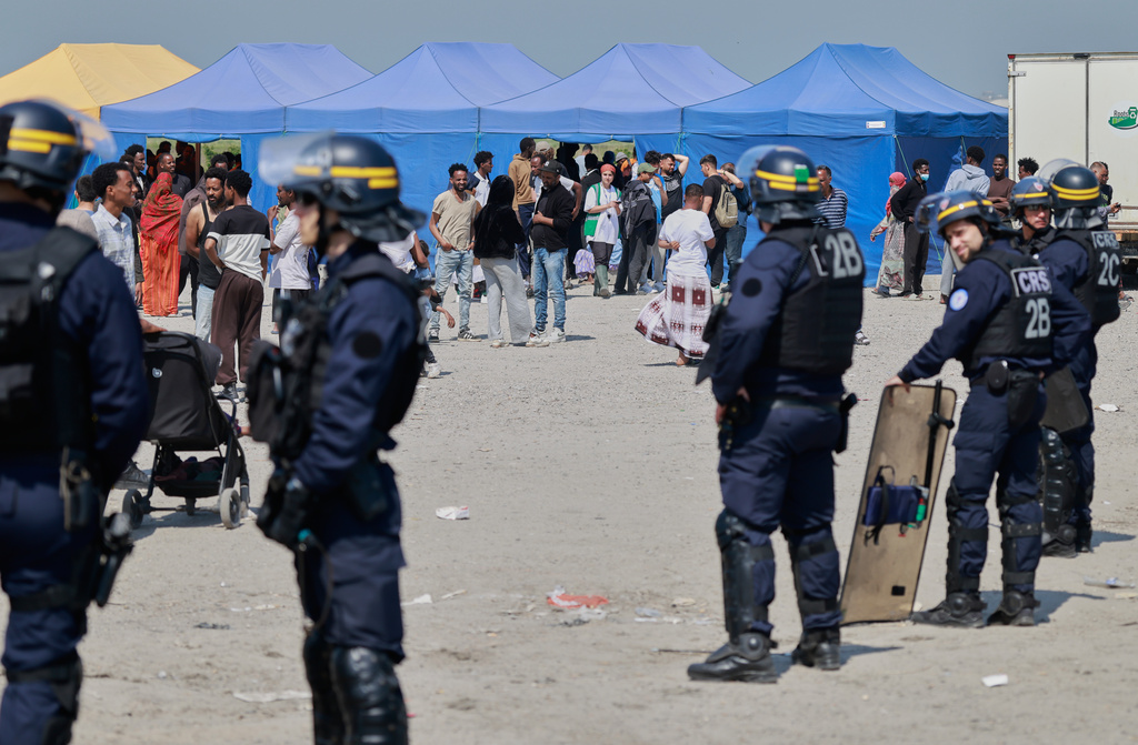 EU strikes migration deal for more deportations and detention centers abroad