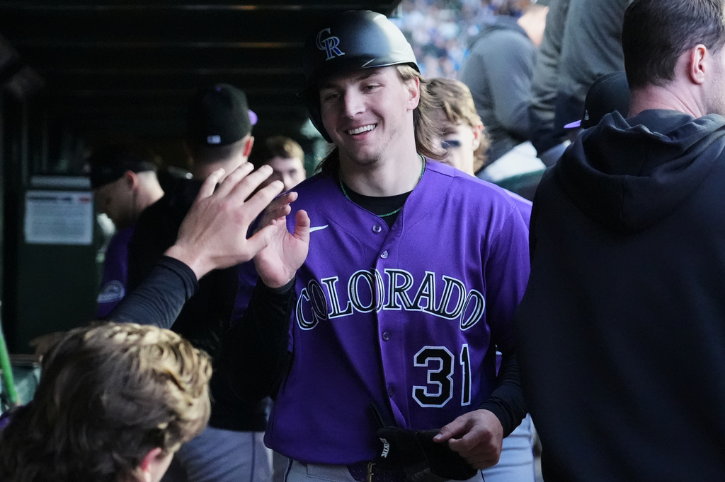 Willi Castro and TJ Rumfield each drive in two runs as the Rockies beat the Cubs, 5-2