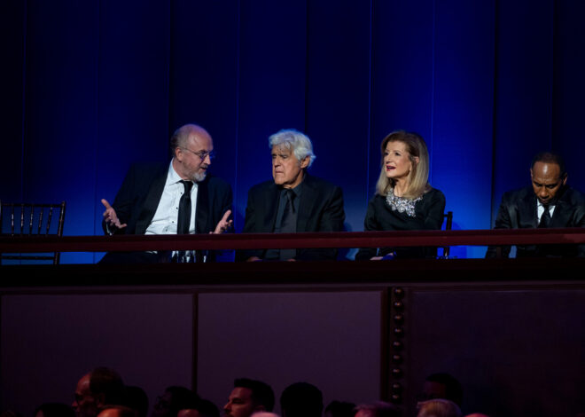 Comedian Bill Maher wins Twain humor prize as the Kennedy Center navigates Trump-era upheaval