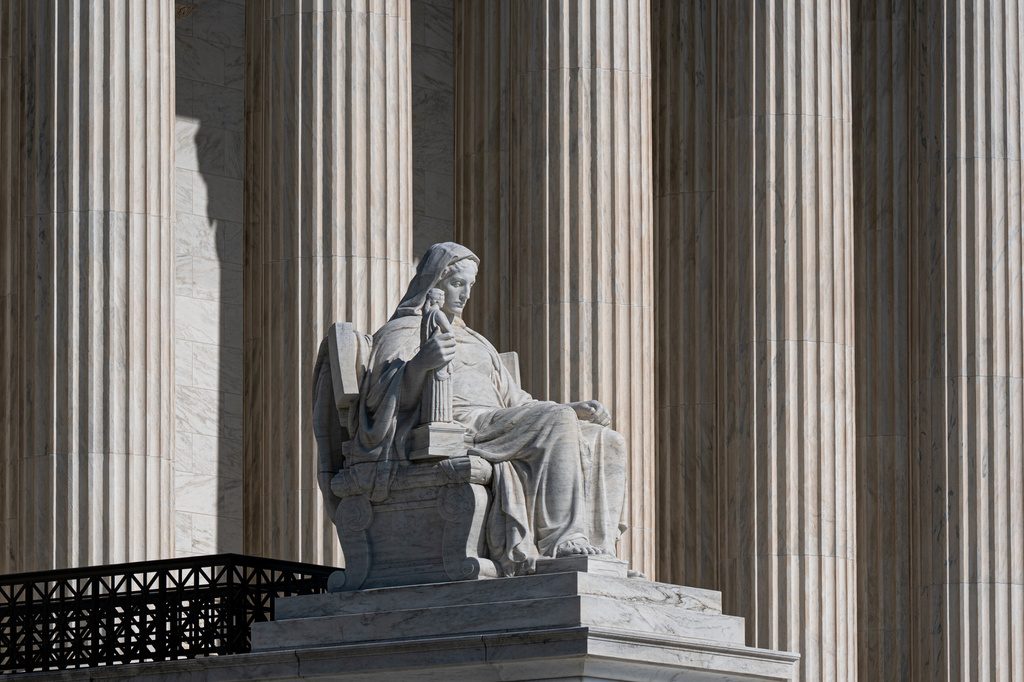 Supreme Court sides with Trump administration on federal regulation of telecom companies