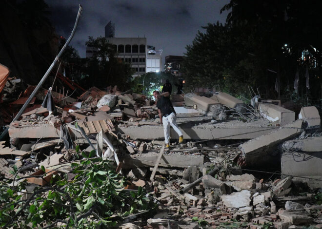 Back-to-back powerful earthquakes hit Venezuela, causing widespread damage