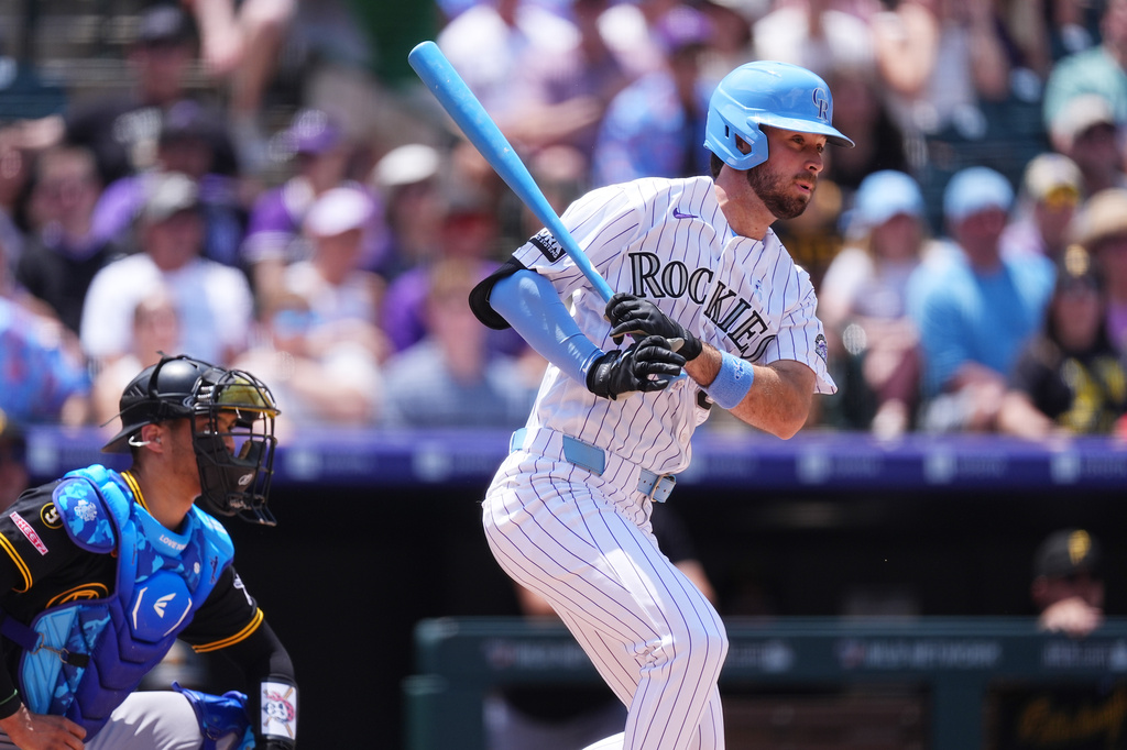 Rockies settle for two-of-three against Pirates, who win series finale 8-6