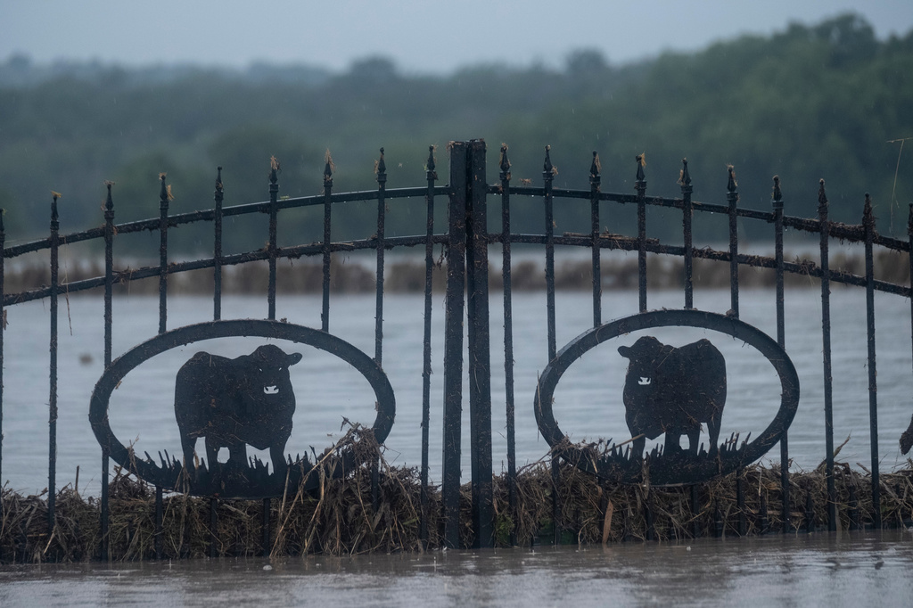 Threat of dangerous flooding continues in Texas while hard-hit areas launch cleanup efforts