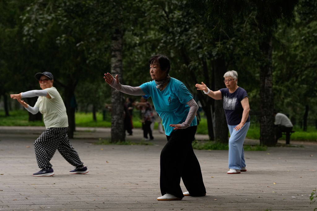Tai chi practitioners seek balance and well-being in fast-paced Beijing
