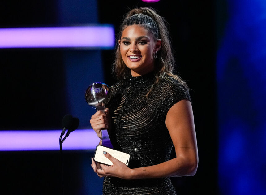 Aurora Sports Notebook: Grandview grad Lauren Betts wins ESPY for Best College Athlete in women’s sports