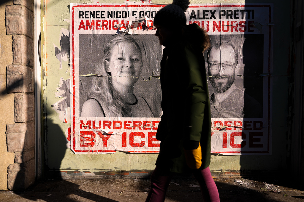 Feds turn over evidence in Renee Good and Alex Pretti killings to Minnesota after months of delay