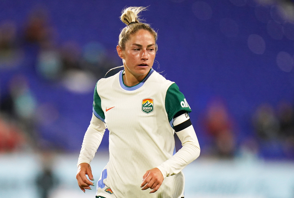 Means scores late goal and Denver welcomes Heaps in a 2-1 victory over Portland