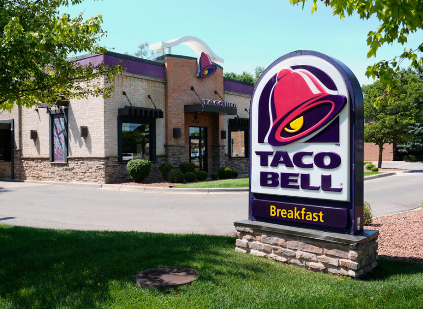 FDA still focused on lettuce supplier as source of parasite, despite faulty test result
