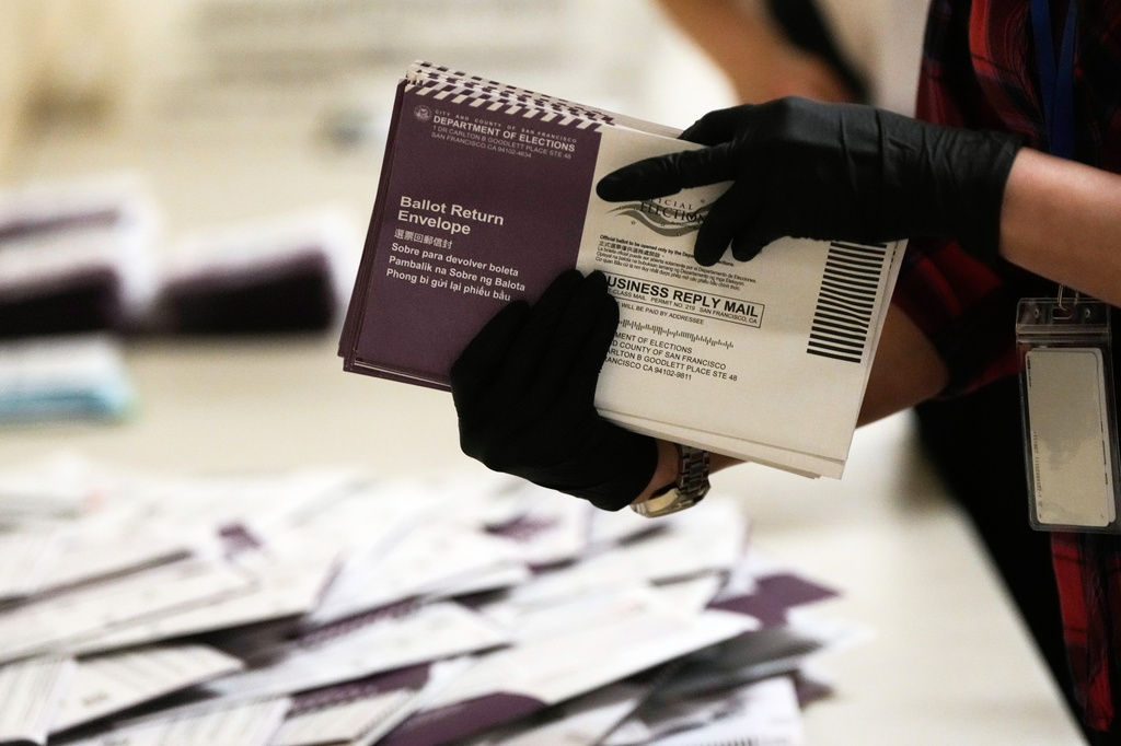 US appeals court upholds injunction that blocks Trump’s order to create a federal voter list