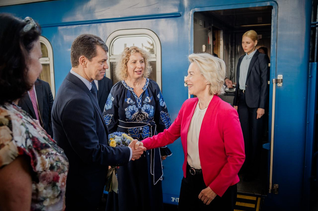 A top EU official pledges military support for Ukraine’s sovereignty against Russia’s invasion