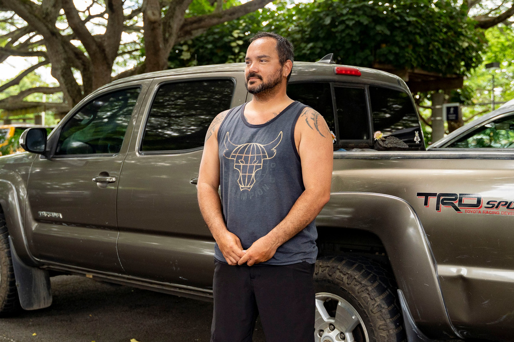 Hawaii raises truck bed-riding age to 16 as roads get faster, testing a cherished island tradition