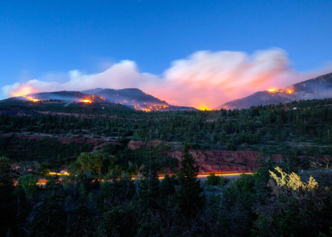 Crash of an aircraft helping to fight a Colorado wildfire leaves the pilot dead