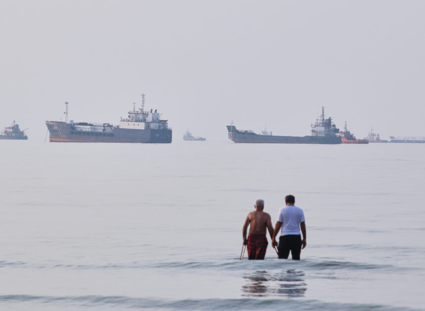 3 islands help control access to the Strait of Hormuz. They’re in the crosshairs of the Iran war