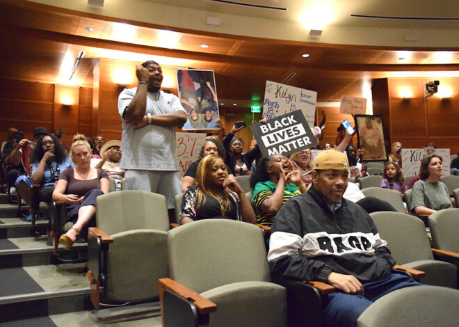 Aurora City Council proposes more decorum changes to deal with fractious meetings