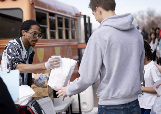 Aurora Public Schools official gets national shout out for combating childhood hunger