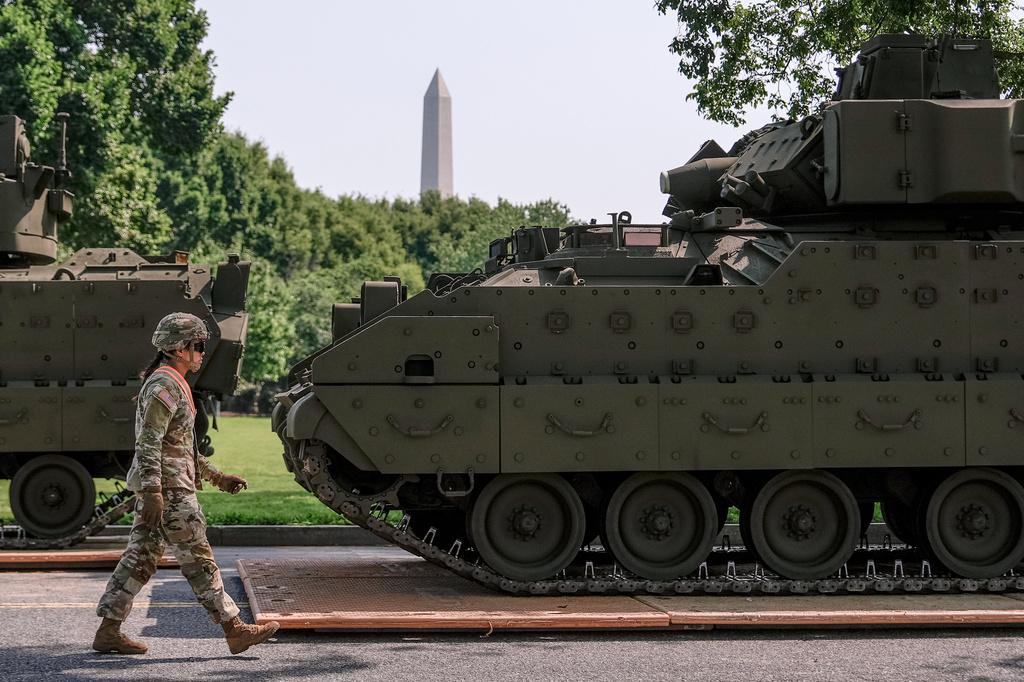 White House wants veterans to replace immigrant truckers who lost their licenses in crackdown