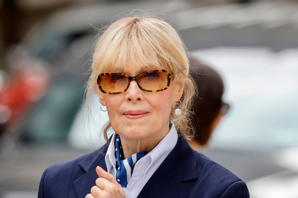 Trump and DOJ ask Supreme Court to toss $83 million defamation verdict in E. Jean Carroll case