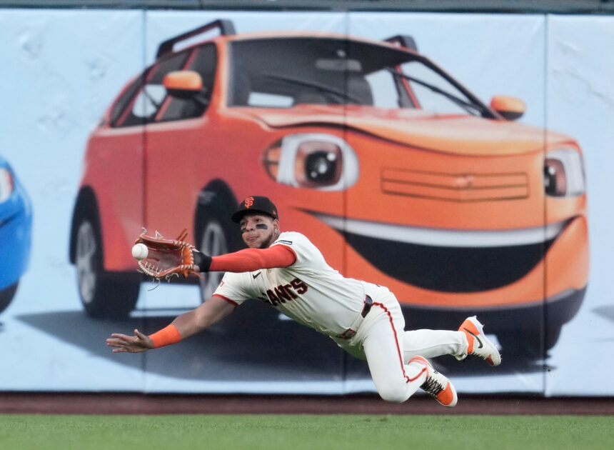 Giants beat the Rockies 8-2 to start a 4-game series