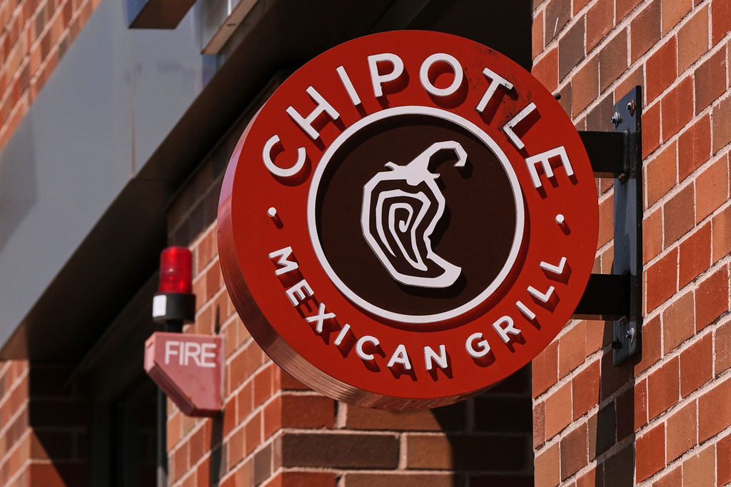Jalapeños linked to US  salmonella outbreak are tracked to Mexican farm and a distributor