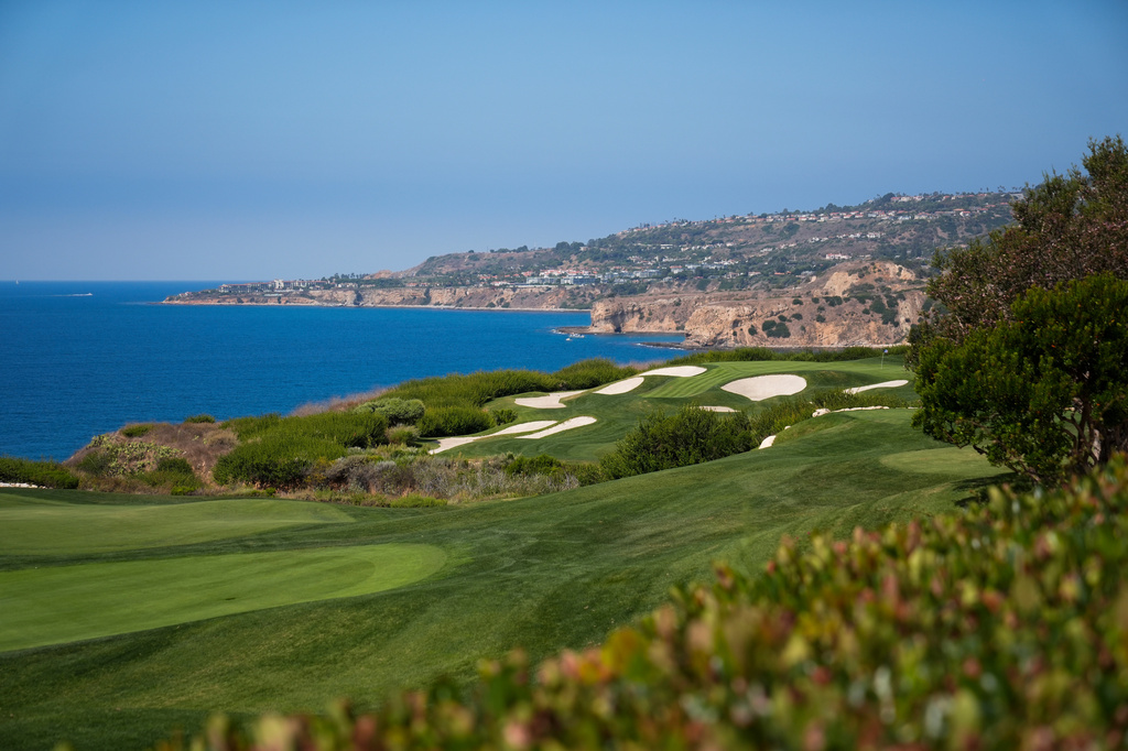 A man arrested at Trump golf course near Los Angeles set to appear in court on weapons charge