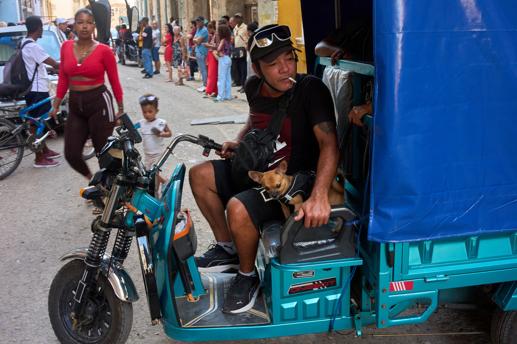 As blackouts stretch for days, life in Cuba revolves around small bursts of electricity