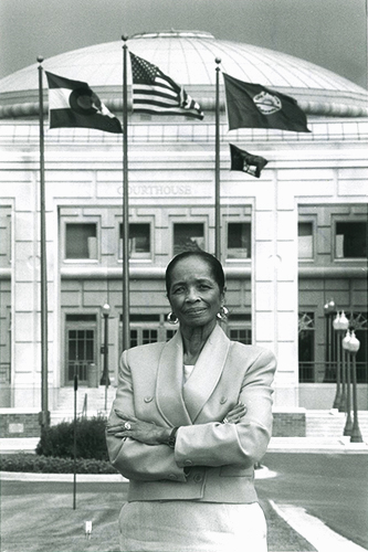 Measure proposed to name Aurora library after first Black councilmember, Edna Mosley