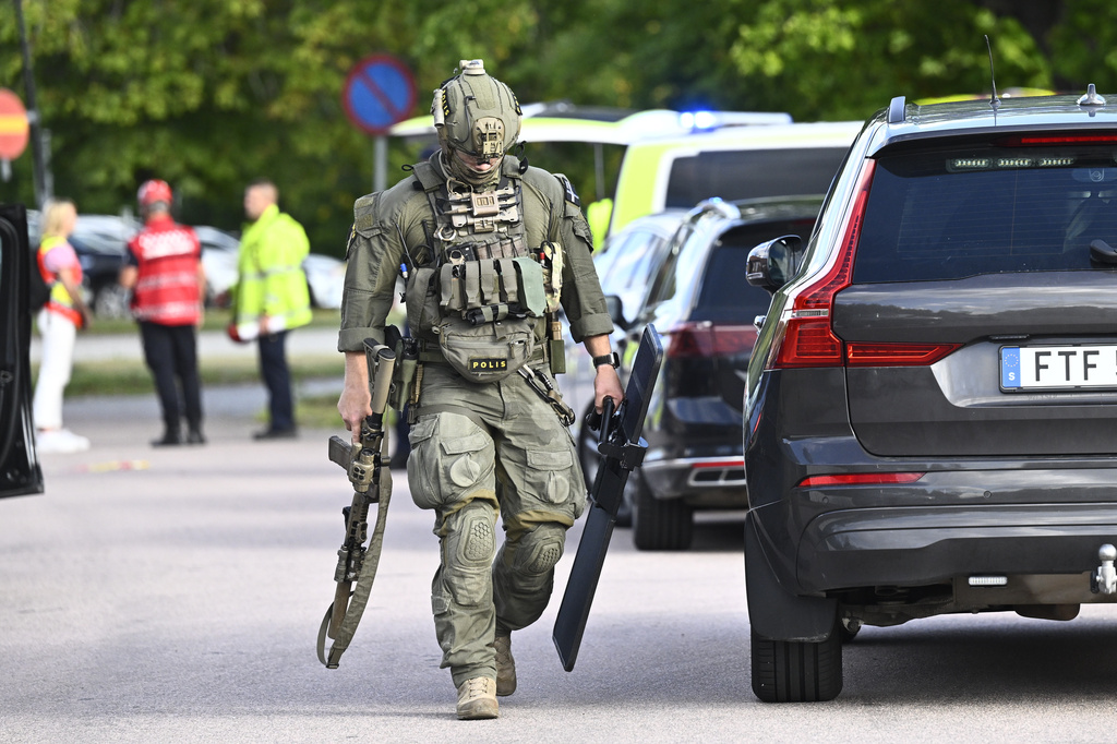 An 18-year-old with a sword attacks a school in Sweden, leaving 1 dead