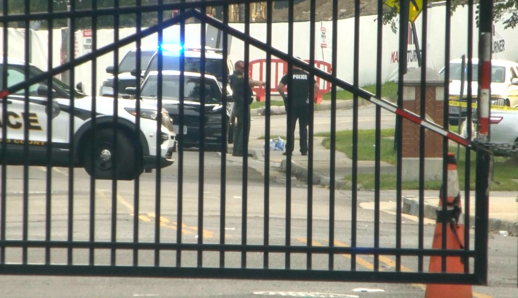 Police looking for additional people who fired guns in Virginia university shooting that wounded 5