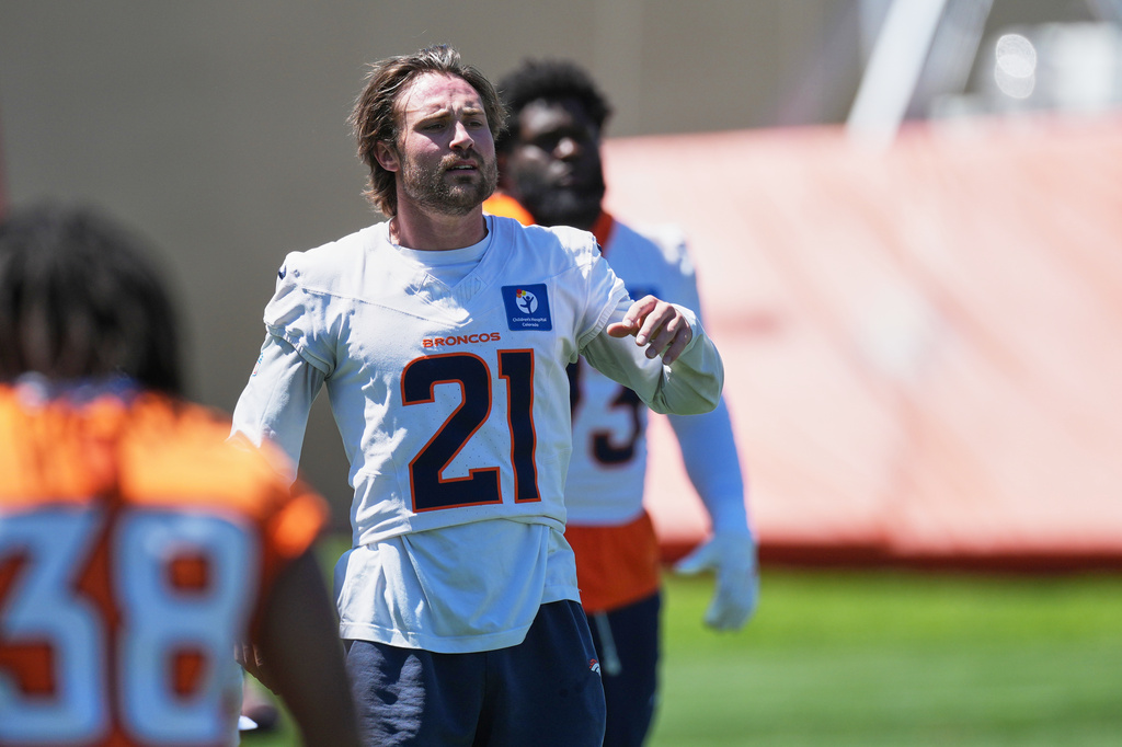 Riley Moss sparks a training camp roar as Broncos push for more takeaways
