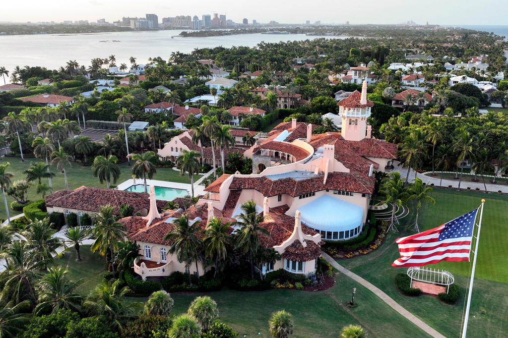Investigators examining foes of Trump seek interviews related to Mar-a-Lago search, AP sources say