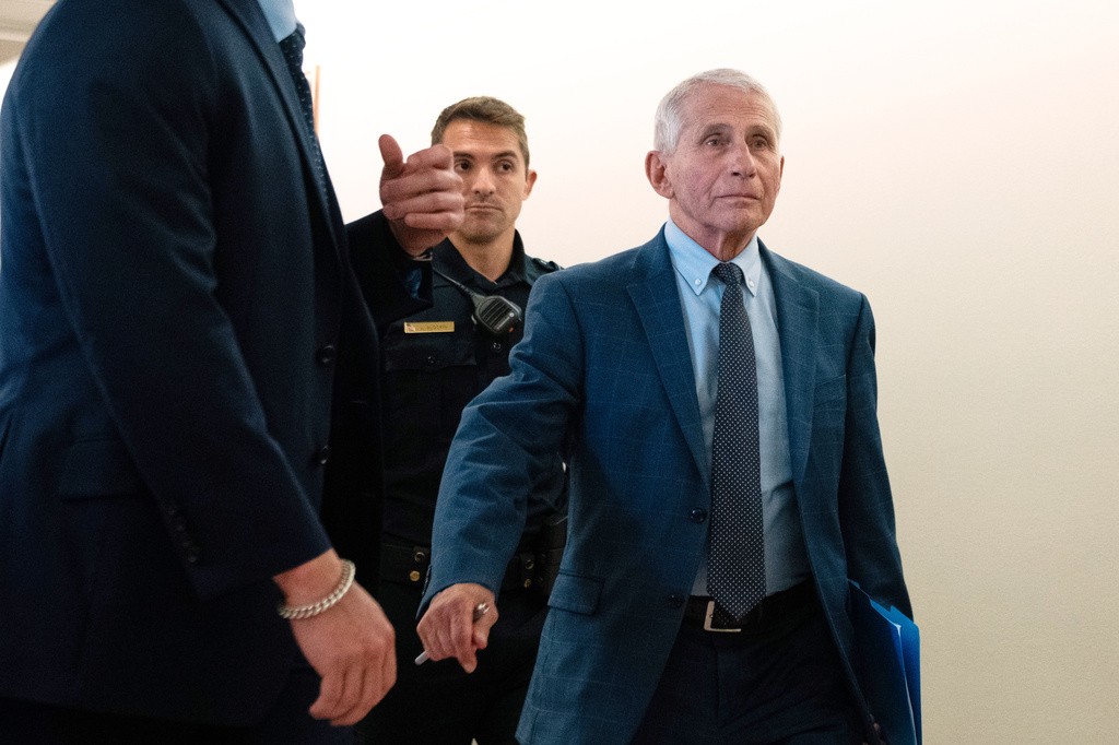 Senate committee votes to hold Fauci in contempt for refusing to answer COVID questions