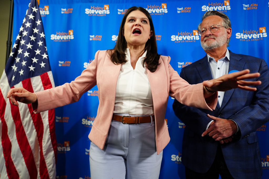 Democrats’ future is on the line as El-Sayed and Stevens make final push in Michigan primary